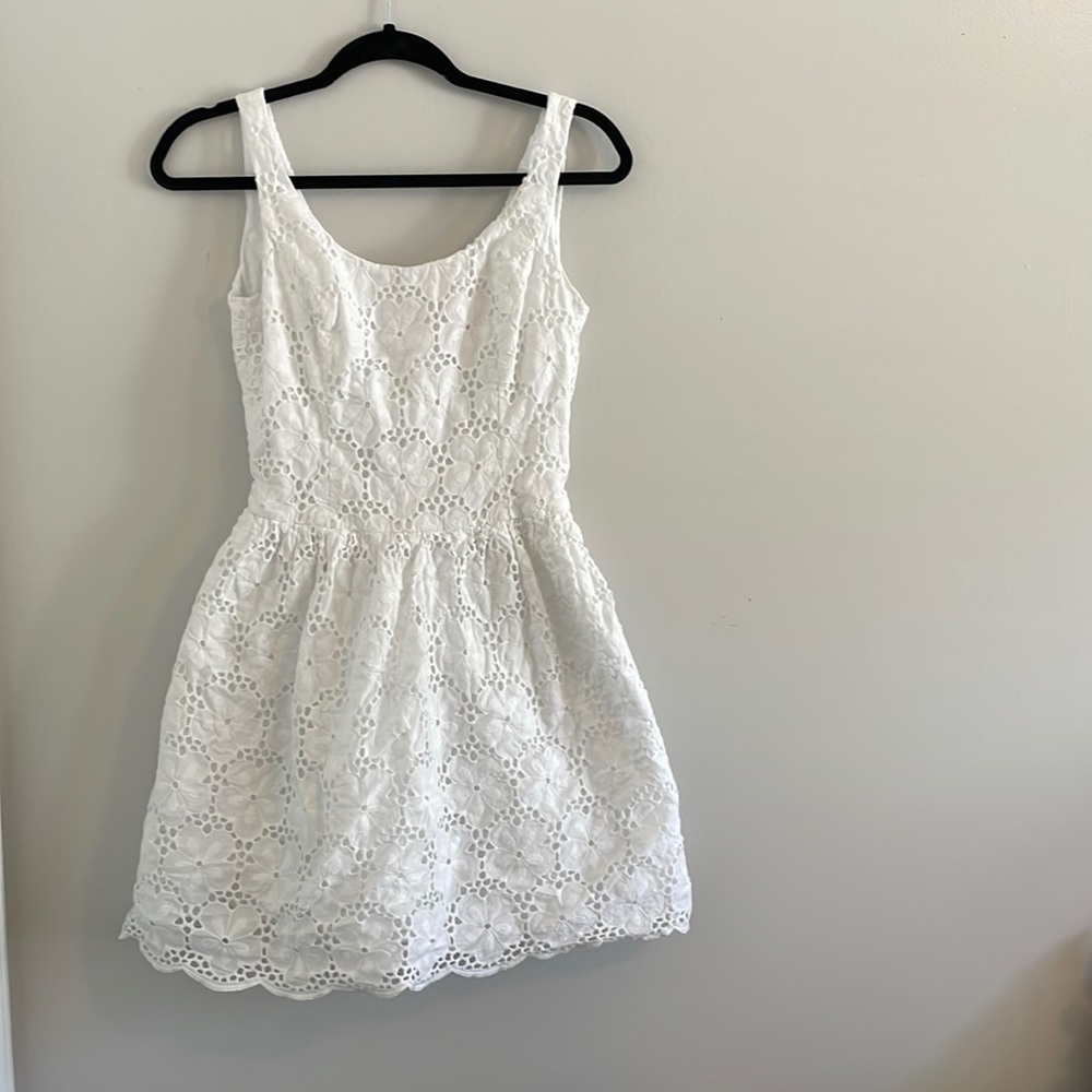 white lilly pulitzer dress